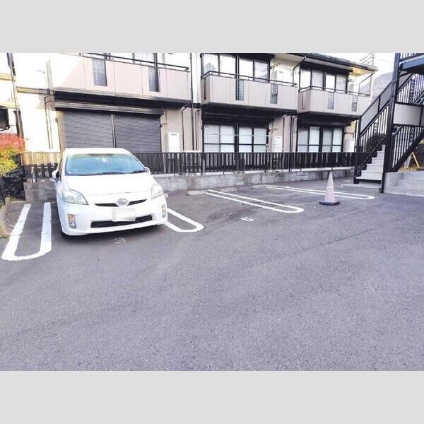 パーシモン 駐車場