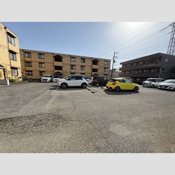 ヴェラクレスト　壱番館102号室 駐車場