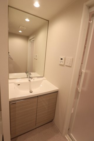 GENOVIA学芸大学0501号室 洗面