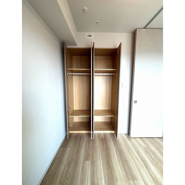 ＵＲＡＷＡ　ＴＨＥ　ＴＯＷＥＲ1419号室 洋室1収納　2026年7月撮影
