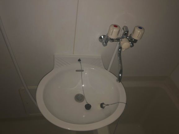 レオパレスサンクフルコート108号室 内観