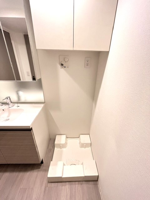 ＦＯＲＥＳＴＡ湊町7階 洗濯機置場