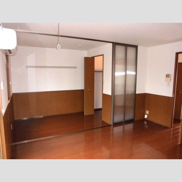 ヴィクトワール　Ⅱ101号室 洋室