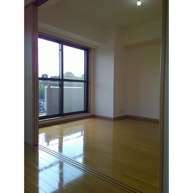 ベェルヴェル稲城 内観