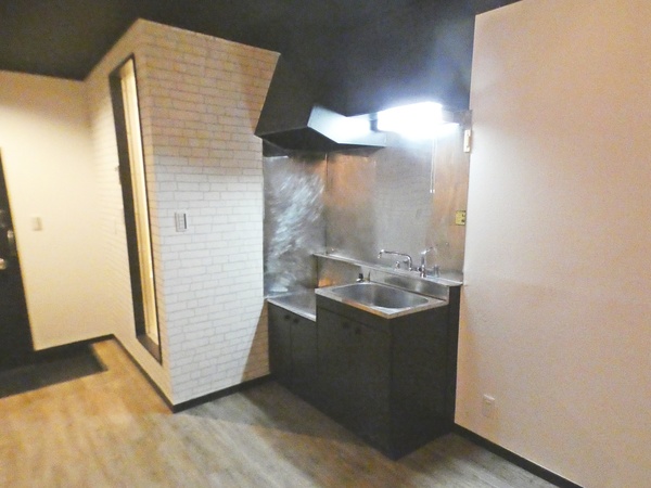 グリーンヒル鶴川108号室 キッチン