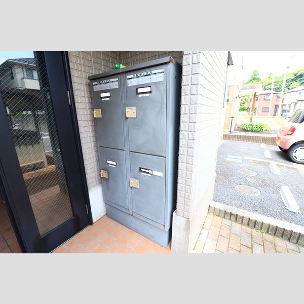 YMA　Ⅰ 宅配ボックス