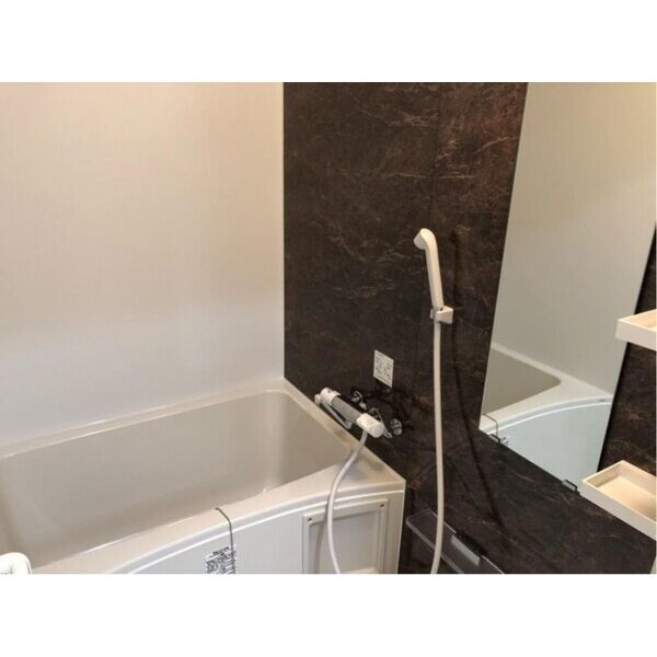 ラ・ファヴォール206号室 お風呂