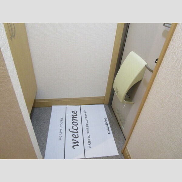 コリーヌ　A棟 玄関