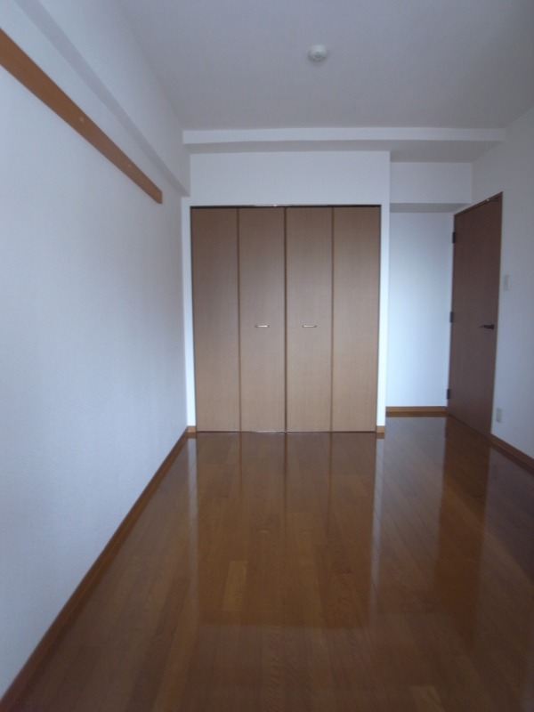 朝日レジデンス7階 収納