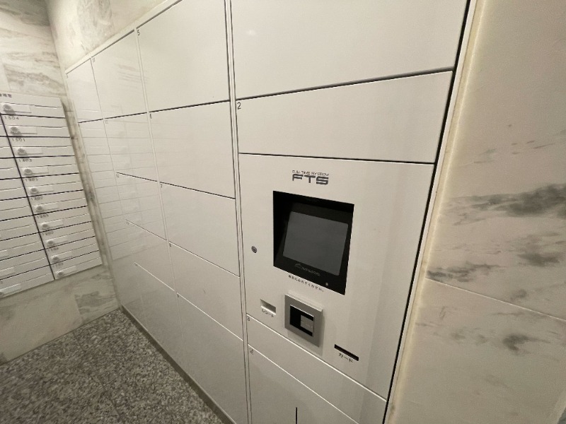 コンシェリア大崎TOKYO PREMIUM9階 宅配ボックス