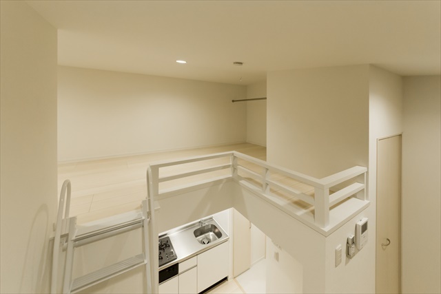 セルバ2階 ハンガースペース　ネット無料