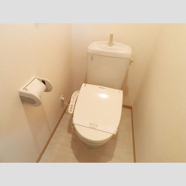 クレスト西戸部101号室 温水洗浄暖房便座