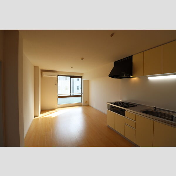 ビラ・ジュニペラス　C棟 LDK