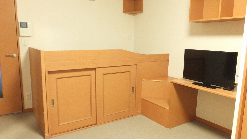 レオパレス喜勇207号室 ベッド