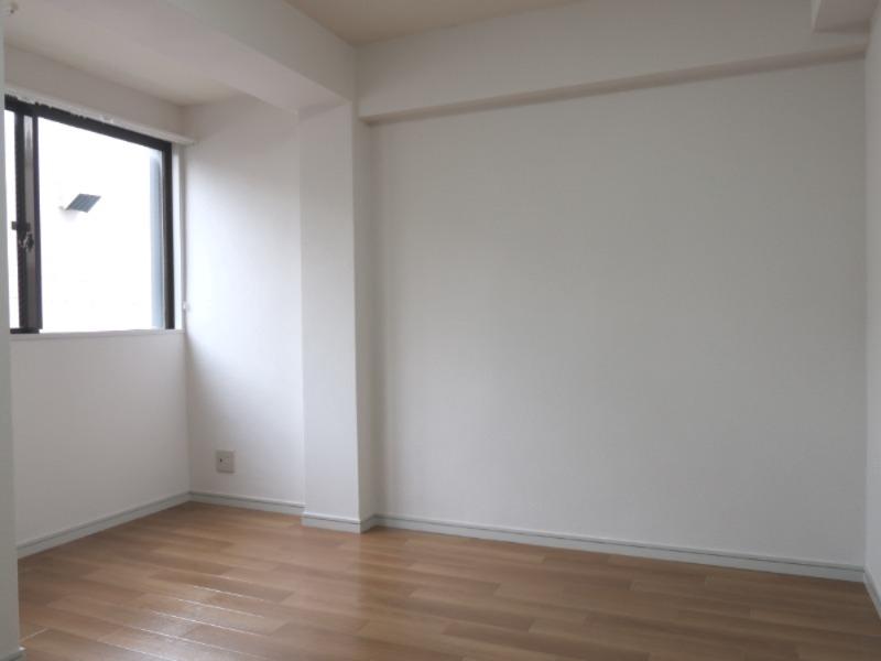 レイクトップ鶴川2階 内観