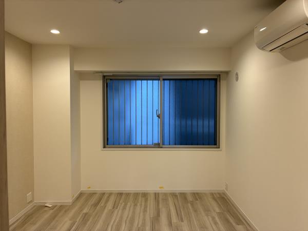 グランマルジュ市ヶ谷1階 リビング