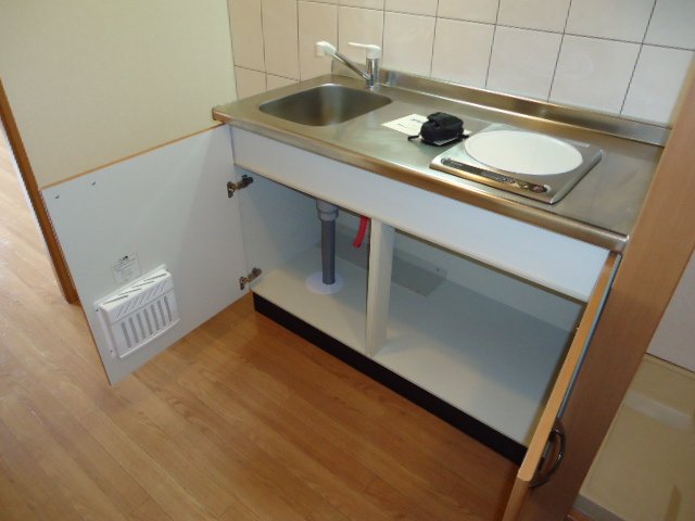 ビオス北朝霞607号室 キッチン収納