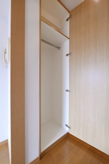 ルーブル学芸大学弐番館 クローゼット