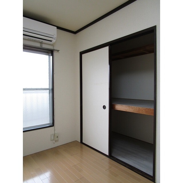 メゾンフォンテーヌＣ205号室 大容量の物入