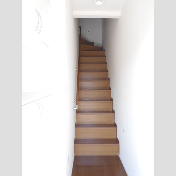 ウィステリア 玄関