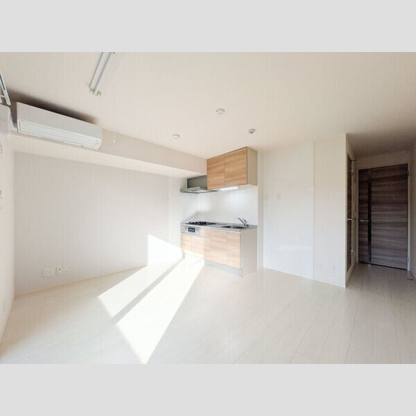 グランド・キャッスル205号室 リビング