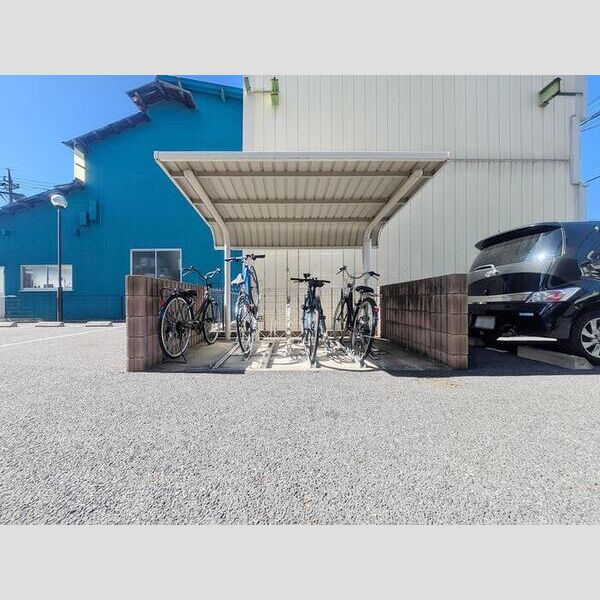 Polaris(ポラリス)102号室 駐輪場