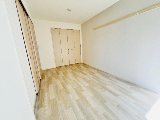 ベルクラージュ 洋室