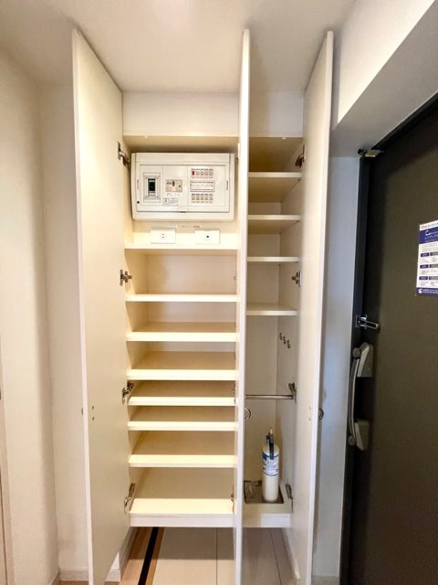 レジディア九段下12階 収納