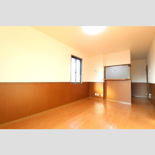 モービルガーデン山田　壱番館 LDK