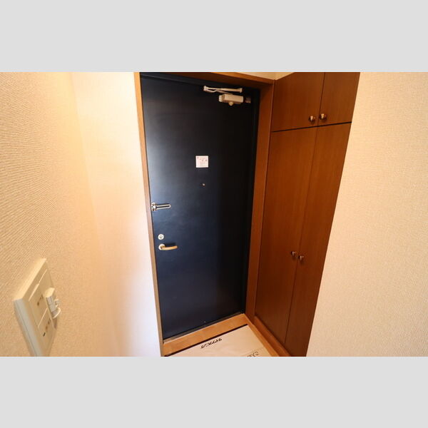 K,reizend405号室 玄関