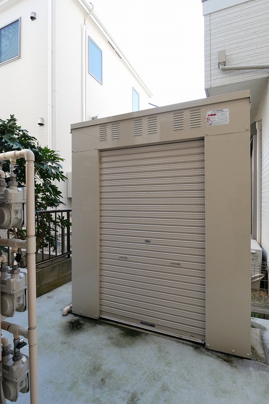 パークアザレア 外観