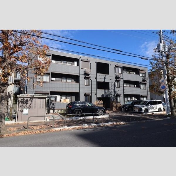 RoYalの外観画像