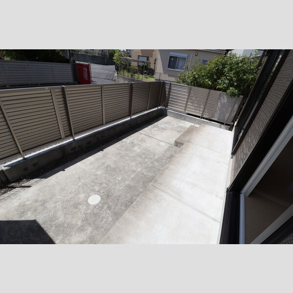 ヴェルデソーレ　A103号室 専用庭