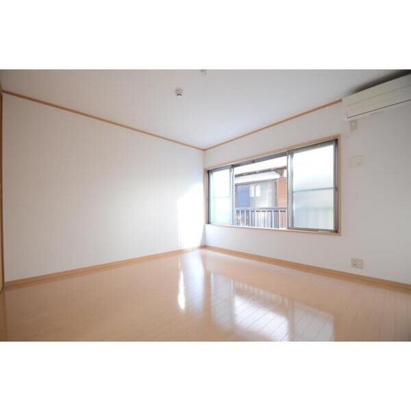 サンライフ瀬谷205号室 リビング