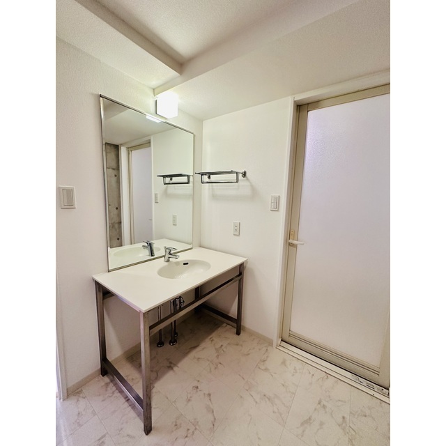 グレンパーク神楽坂503号室 同建物別部屋の参考画像