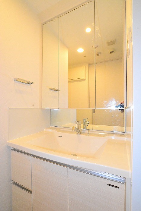 グランドコンシェルジュ西巣鴨アジールコート 洗面