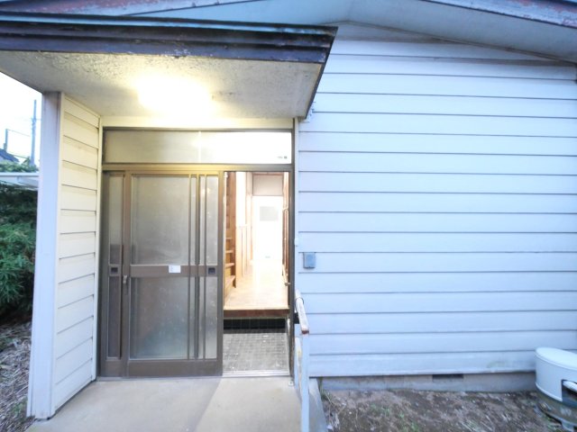 野田市中戸戸建 玄関