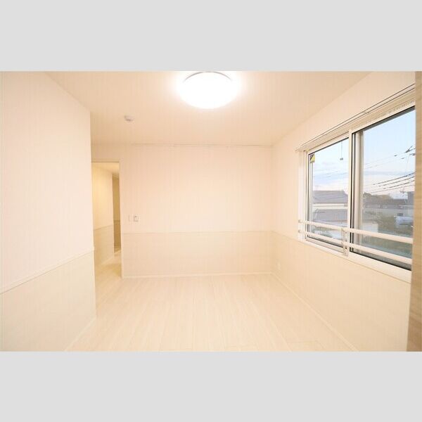 D-KISARIA　EⅠ302号室 洋室