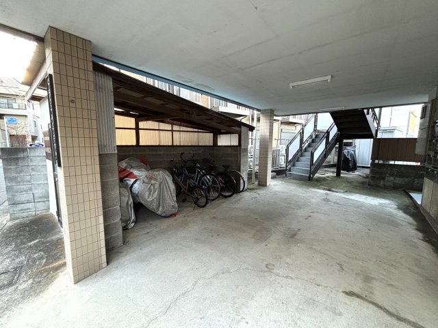 トラッドワカシマⅡ305号室 駐輪場あり☆