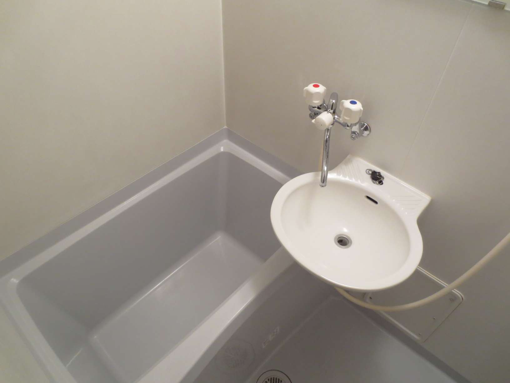 レオパレスポトリバＧ 外観