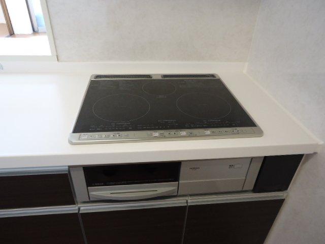 ルミナスハイム３４６ ＩＨキッチン