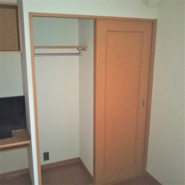 レオパレスＦＯＲＥＴ 収納