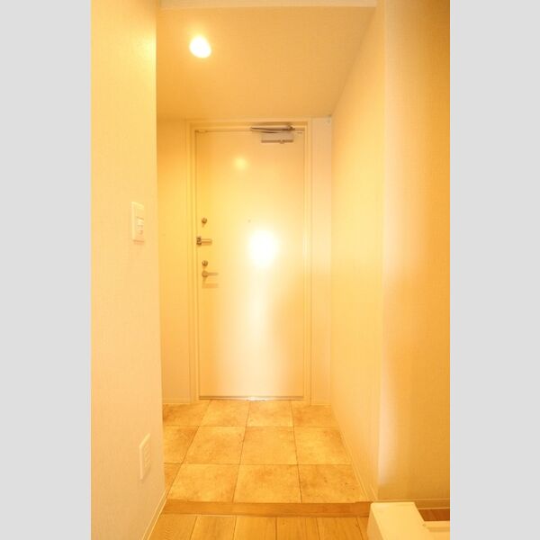 Je Glycine 寿町903号室 玄関