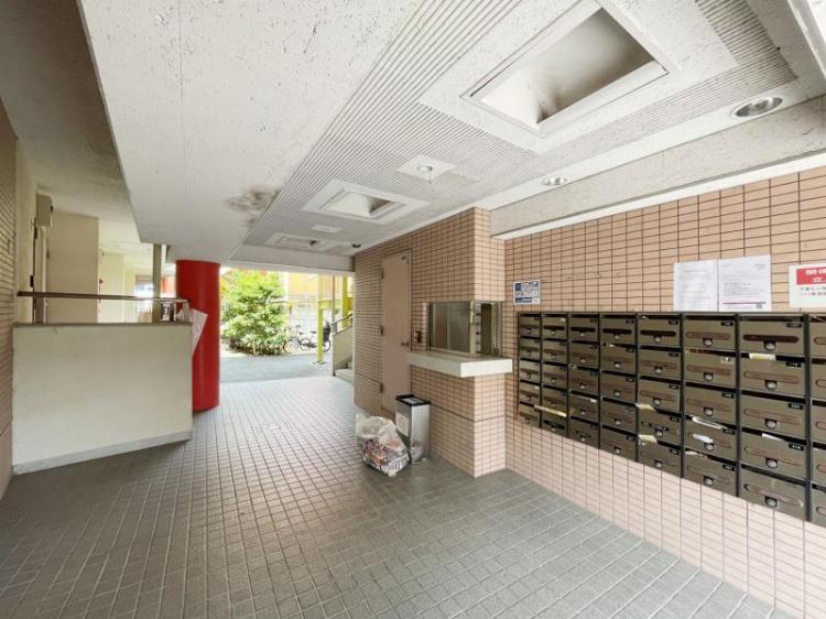 ハニーコート向ヶ丘306号室 エントランス