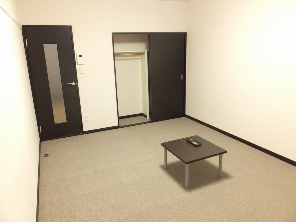 レオネクストメゾンボナール 建具に黒を使いオシャレなお部屋です。