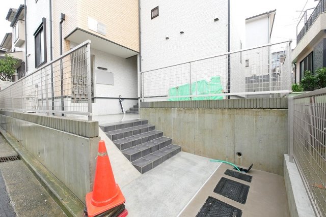 ハーモニーテラス上大岡 外観