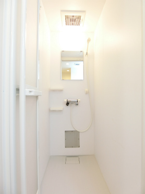 リブリ・MiiA1階 シャワールーム