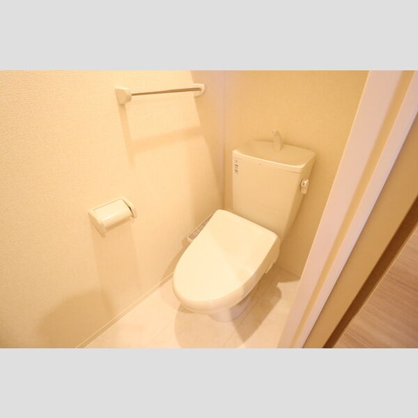 グランサントビー 温水洗浄暖房便座