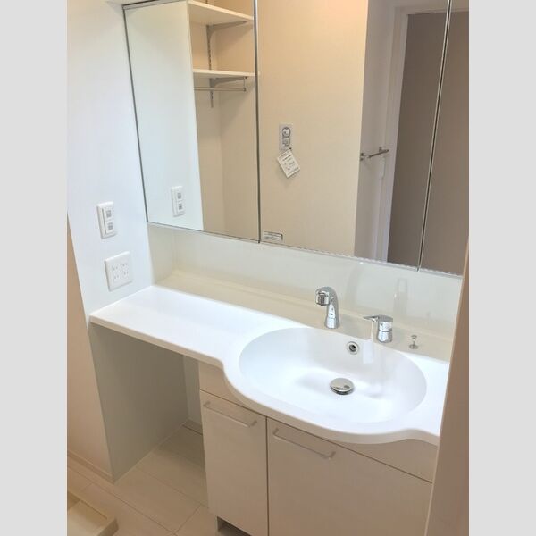 アリエッタ207号室 洗面化粧台