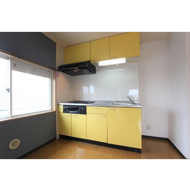 ヴィレッジ高浜台302号室 キッチン